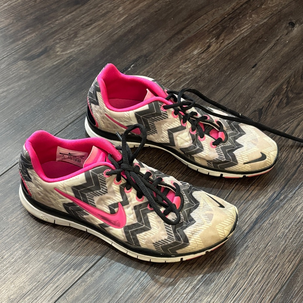 Nike Free Tennis Shoes